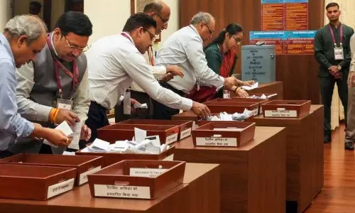 उपराष्ट्रपति चुनाव में Cross Voting का संदेह; सांसदों ने अपना रुख बदला
