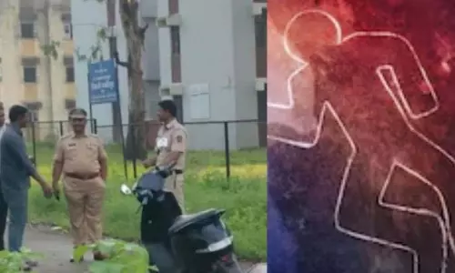रिटायर्ड महिला अधिकारी की उसके ही बेटे ने की हत्या, खून से लथपथ हुई मौत रिटायर्ड महिला अधिकारी की उसके ही बेटे ने की हत्या, खून से लथपथ हुई मौत