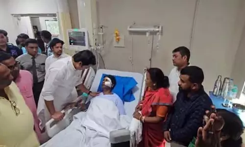 घायल BJP नेताओं से की मुलाकात, TMC की उलटी गिनती शुरू घायल BJP नेताओं से की मुलाकात, TMC की उलटी गिनती शुरू