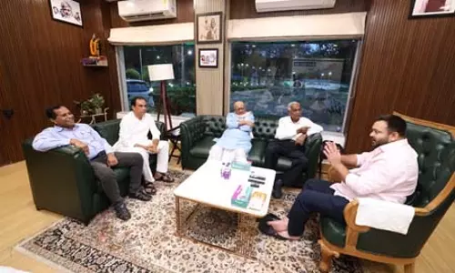 भाकपा राष्ट्रीय महासचिव डी राजा की पटना में तेजस्वी यादव से सीट बंटवारे पर बैठक