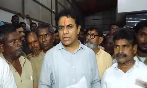 ऑटो चालक कल्याण बोर्ड की तुरंत स्थापना की जाए.. KTR की मांग