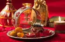 Karva Chauth Katha: सुहागिन महिलाओं को करवा चौथ पर पढ़नी चाहिए ये कथा, तभी मिलेगा व्रत का लाभ Karva Chauth Katha: सुहागिन महिलाओं को करवा चौथ पर पढ़नी चाहिए ये कथा, तभी मिलेगा व्रत का लाभ