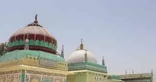 तनवीर सादिक ने उर्स पर दस्तगीर साहिब की दरगाह पर किया दर्शन तनवीर सादिक ने उर्स पर दस्तगीर साहिब की दरगाह पर किया दर्शन