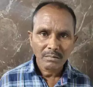 DVCM कैडर के नक्सली ने किया सरेंडर DVCM कैडर के नक्सली ने किया सरेंडर