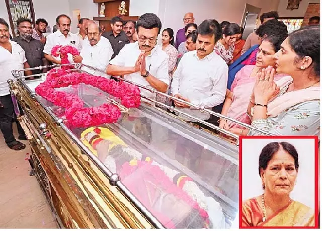 प्रेमलता की मां का निधन: मुख्यमंत्री एम.के. स्टालिन ने श्रद्धांजलि दी प्रेमलता की मां का निधन: मुख्यमंत्री एम.के. स्टालिन ने श्रद्धांजलि दी