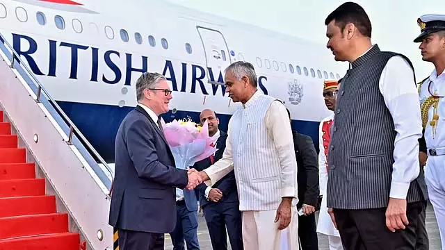 British प्रधानमंत्री कीर स्टारमर मुंबई पहुंचे British प्रधानमंत्री कीर स्टारमर मुंबई पहुंचे