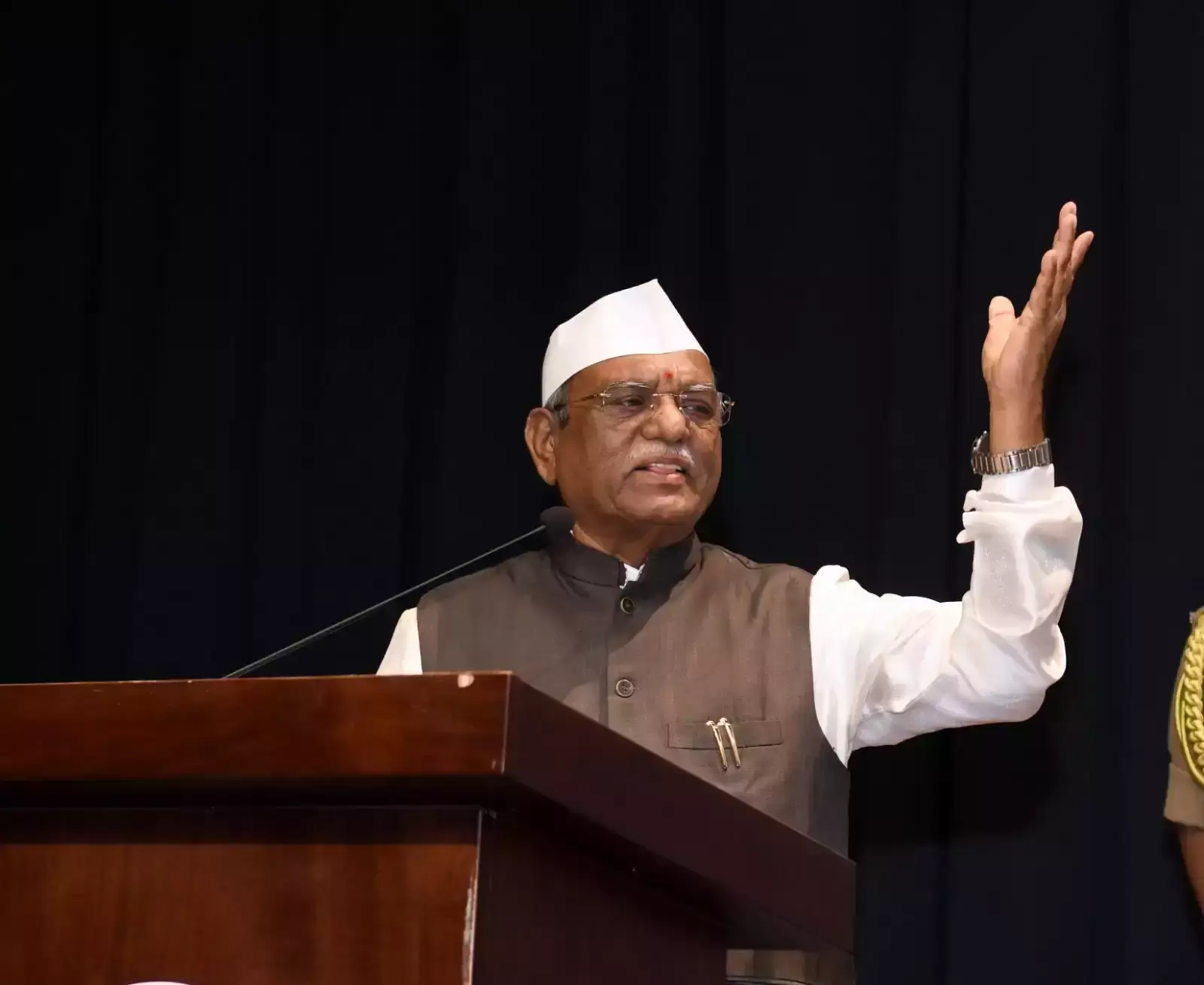 Jaipur: श्री कर्ण नरेंद्र कृषि विवि के कुलगुरु निलंबित Jaipur: श्री कर्ण नरेंद्र कृषि विवि के कुलगुरु निलंबित