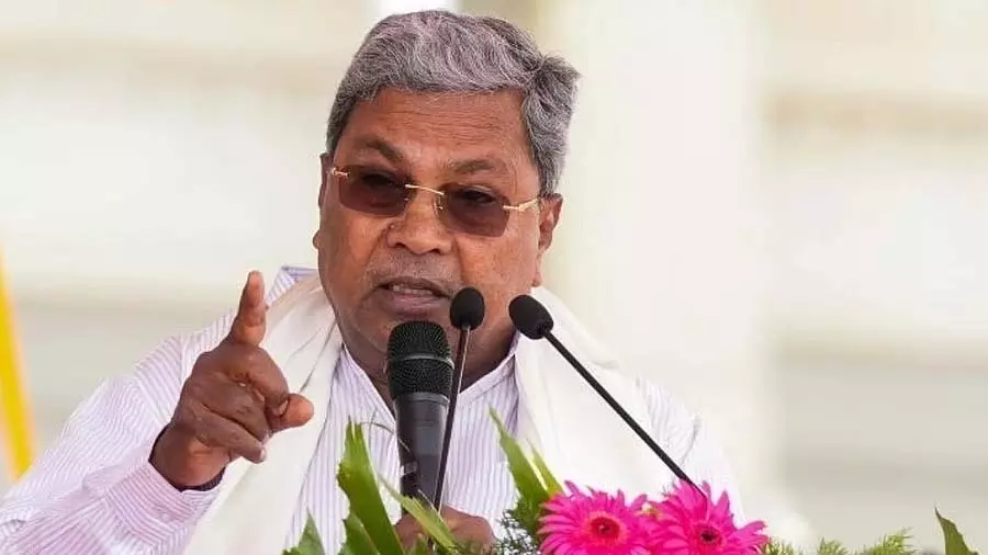 मेट्रो का नाम वाल्मीकि के नाम पर रखने का केंद्र से आग्रह करेंगे: CM Siddaramaiah मेट्रो का नाम वाल्मीकि के नाम पर रखने का केंद्र से आग्रह करेंगे: CM Siddaramaiah