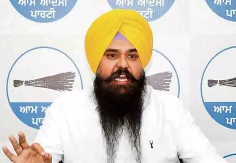 Punjab: अपहृत परिवार ईरान से लौटा Punjab: अपहृत परिवार ईरान से लौटा