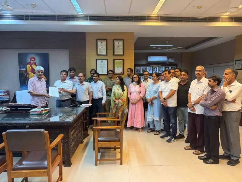 MDU शिक्षक संघ के चुनाव कराने की मांग, सदस्यों ने की मांग MDU शिक्षक संघ के चुनाव कराने की मांग, सदस्यों ने की मांग