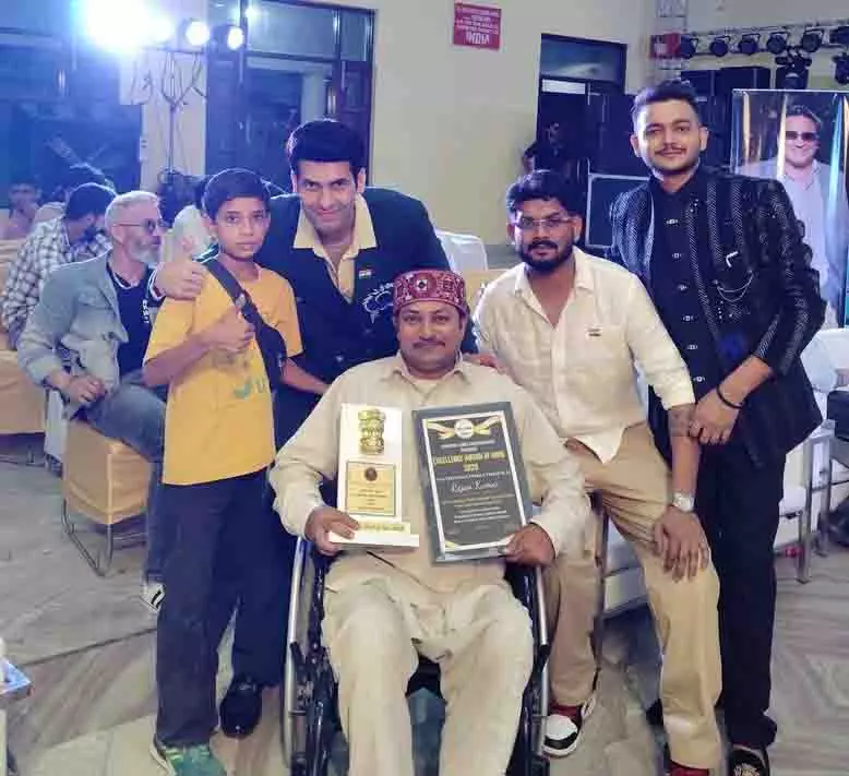 दृढ़ संकल्प की कोई सीमा नहीं होती, Kangra उत्सव में राजन कुमार के योगदान का जश्न मनाया गया दृढ़ संकल्प की कोई सीमा नहीं होती, Kangra उत्सव में राजन कुमार के योगदान का जश्न मनाया गया