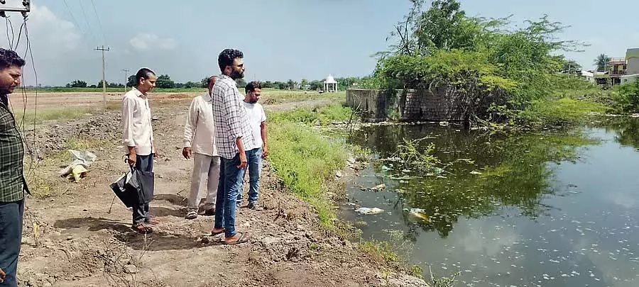 Karnataka : कुएँ में मगरमच्छ पकड़ने का अभियान Karnataka : कुएँ में मगरमच्छ पकड़ने का अभियान