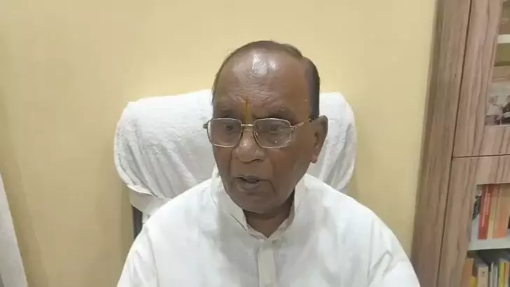 Farrukhabad: विधायक सुशील शाक्य ने स्वामी प्रसाद मौर्य पर साधा निशाना Farrukhabad: विधायक सुशील शाक्य ने स्वामी प्रसाद मौर्य पर साधा निशाना