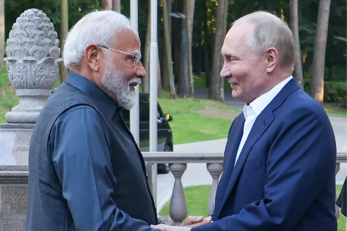 PM Modi ने पुतिन को फोन कर रूसी राष्ट्रपति को उनके 73वें जन्मदिन पर बधाई दी PM Modi ने पुतिन को फोन कर रूसी राष्ट्रपति को उनके 73वें जन्मदिन पर बधाई दी