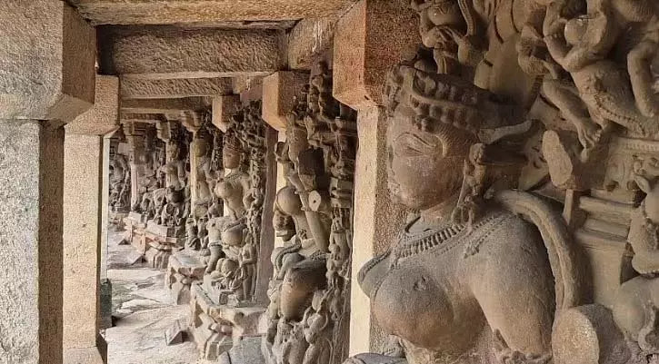 MP : जबलपुर के प्राचीन चौसठ योगिनी मंदिर में चोरी का प्रयास MP : जबलपुर के प्राचीन चौसठ योगिनी मंदिर में चोरी का प्रयास