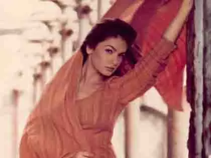Pooja Bhatt ने शेयर की अपनी फिल्म तमन्ना की पुरानी यादें Pooja Bhatt ने शेयर की अपनी फिल्म तमन्ना की पुरानी यादें
