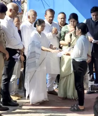 Sikkim : मुख्यमंत्री केंद्रीय नेताओं ने भूस्खलन प्रभावित मिरिक का दौरा किया Sikkim : मुख्यमंत्री केंद्रीय नेताओं ने भूस्खलन प्रभावित मिरिक का दौरा किया