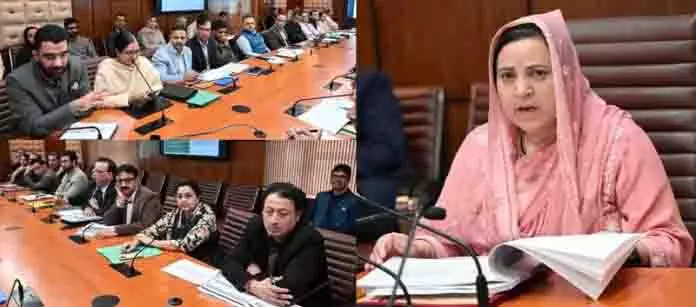 सकीना ने कई GMC के प्रदर्शन का आकलन किया सकीना ने कई GMC के प्रदर्शन का आकलन किया