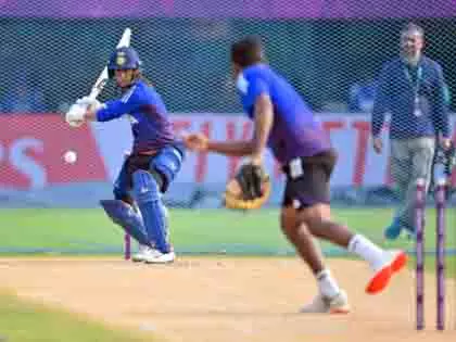 महिला World Cup: भारत बनाम दक्षिण अफ्रीका, मौसम बना बड़ी चुनौती महिला World Cup: भारत बनाम दक्षिण अफ्रीका, मौसम बना बड़ी चुनौती