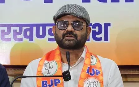 झारखंड में 50 करोड़ के टेंडर घोटाले की तैयारी, भाजपा ने हेमंत सरकार पर लगाए गंभीर आरोप झारखंड में 50 करोड़ के टेंडर घोटाले की तैयारी, भाजपा ने हेमंत सरकार पर लगाए गंभीर आरोप