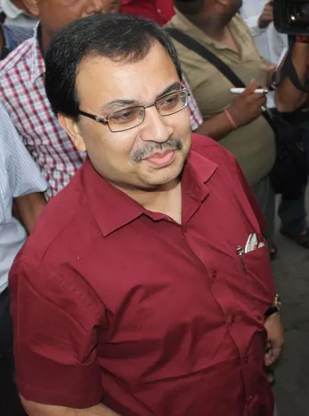 त्रिपुरा के डीजीपी से टीएमसी प्रतिनिधिमंडल की मुलाकात, पार्टी कार्यालय में तोड़फोड़ की शिकायत त्रिपुरा के डीजीपी से टीएमसी प्रतिनिधिमंडल की मुलाकात, पार्टी कार्यालय में तोड़फोड़ की शिकायत