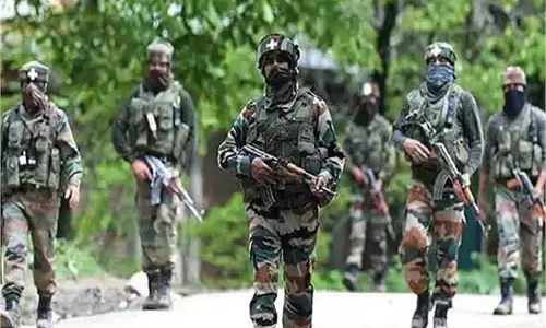 Jammu-Kashmir: पहलगाम के बाद एक और आतंकी हमला, मौके पर सेना ने की घेराबंदी Jammu-Kashmir: पहलगाम के बाद एक और आतंकी हमला, मौके पर सेना ने की घेराबंदी