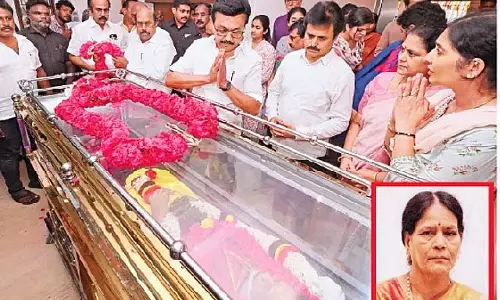 प्रेमलता की मां का निधन: मुख्यमंत्री एम.के. स्टालिन ने श्रद्धांजलि दी प्रेमलता की मां का निधन: मुख्यमंत्री एम.के. स्टालिन ने श्रद्धांजलि दी