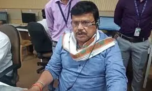 Jabalpur: बिजली कंपनियों की समीक्षा के लिए ऊर्जा मंत्री तोमर जबलपुर पहुंचे Jabalpur: बिजली कंपनियों की समीक्षा के लिए ऊर्जा मंत्री तोमर जबलपुर पहुंचे