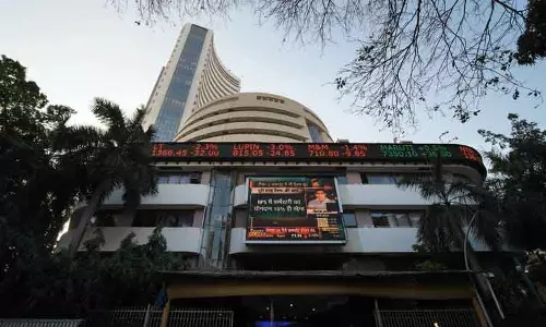 एचडीएफसी, आईसीआईसीआई बैंक की खरीदारी से शेयर बाजार में चौथे दिन तेजी एचडीएफसी, आईसीआईसीआई बैंक की खरीदारी से शेयर बाजार में चौथे दिन तेजी