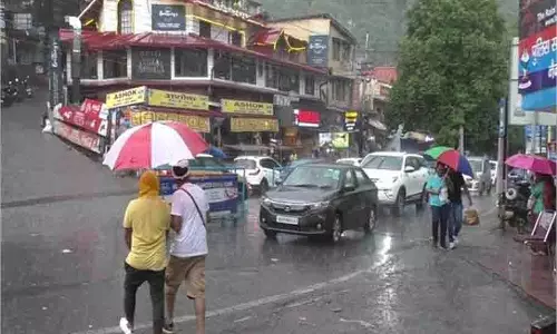 Uttarakhand: अगले 24 घंटों में और भारी बारिश, मौसम विभाग ने जारी की बड़ी चेतावनी Uttarakhand: अगले 24 घंटों में और भारी बारिश, मौसम विभाग ने जारी की बड़ी चेतावनी