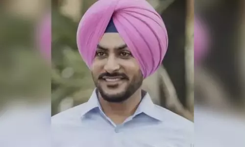 पंजाबी सिंगर राजवीर जवंदा का निधन, बाइक दुर्घटना के 12 दिन बाद अस्पताल में ली अंतिम सांस पंजाबी सिंगर राजवीर जवंदा का निधन, बाइक दुर्घटना के 12 दिन बाद अस्पताल में ली अंतिम सांस