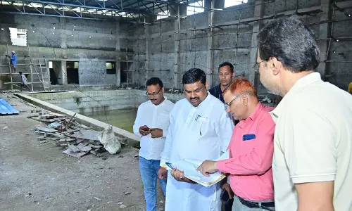शिक्षा मंत्री गजेंद्र यादव ने दुर्ग शहर में निर्माणाधीन स्विमिंग पूल का किया निरीक्षण शिक्षा मंत्री गजेंद्र यादव ने दुर्ग शहर में निर्माणाधीन स्विमिंग पूल का किया निरीक्षण
