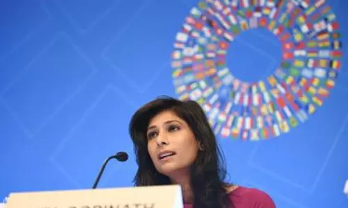 ट्रंप के टैरिफ ने अमेरिकी उपभोक्ताओं पर टैक्स की तरह किया काम, बढ़ाई महंगाई : गीता गोपीनाथ ट्रंप के टैरिफ ने अमेरिकी उपभोक्ताओं पर टैक्स की तरह किया काम, बढ़ाई महंगाई : गीता गोपीनाथ