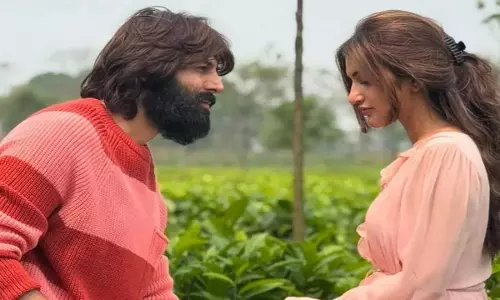 क्या अनुराग बसु के साथ कार्तिक आर्यन, श्रीलीला की फिल्म का नाम Aashiqui 3 है?