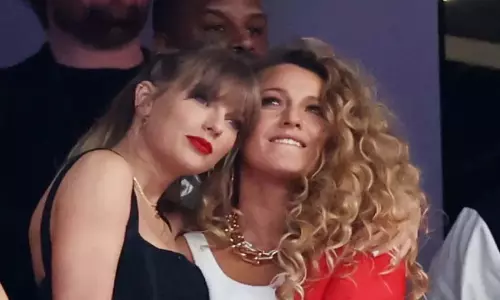 Taylor Swift के साथ कथित झगड़े के बीच ट्रैविस केल्से ने ब्लेक लाइवली का समर्थन किया Taylor Swift के साथ कथित झगड़े के बीच ट्रैविस केल्से ने ब्लेक लाइवली का समर्थन किया