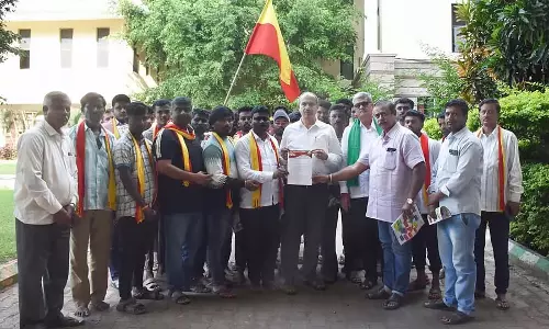 सरकारी स्कूलों को बुनियादी ढांचा उपलब्ध कराएं: Yellappa