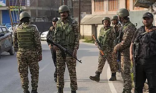 जम्मू-कश्मीर में नियंत्रण रेखा पर निगरानी बढ़ने से घुसपैठ में कमी आई: BSF