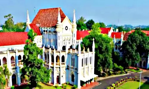 Jabalpur: एकलव्य स्कूलों में तबादलों पर रोक