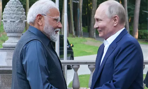 PM Modi ने पुतिन को फोन कर रूसी राष्ट्रपति को उनके 73वें जन्मदिन पर बधाई दी PM Modi ने पुतिन को फोन कर रूसी राष्ट्रपति को उनके 73वें जन्मदिन पर बधाई दी