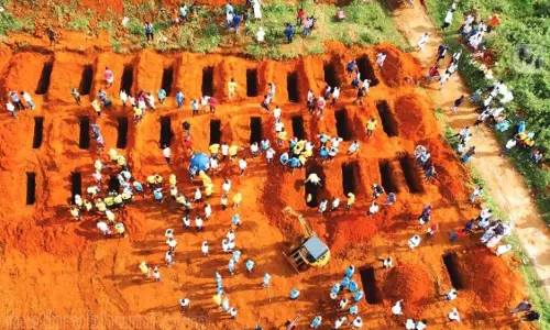 सौतेला व्यवहार Kerala हाईकोर्ट ने केंद्र को फटकार लगाई सौतेला व्यवहार Kerala हाईकोर्ट ने केंद्र को फटकार लगाई