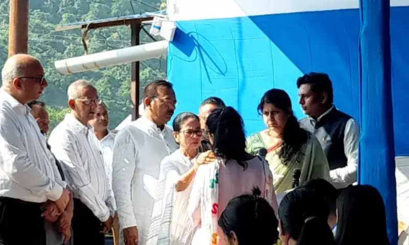 ममता बनर्जी ने कहा, तीस्ता बाढ़ का कारण बनीं सिक्किम की परियोजनाएँ
