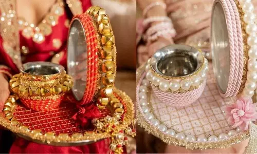 Karwa Chauth : छलनी और लोटा सजाने के ये 4 यूनिक तरीके बनाएंगे आपको सबसे खास Karwa Chauth : छलनी और लोटा सजाने के ये 4 यूनिक तरीके बनाएंगे आपको सबसे खास