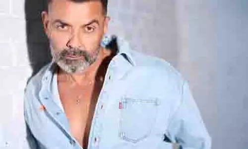 Bobby Deol ने बताया कि वह अपने बड़े भाई सनी देओल से क्यों डरते थे?