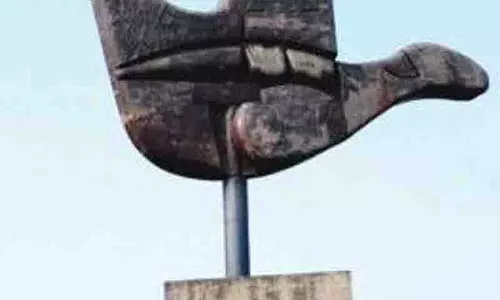 गृह मंत्रालय के आदेश से Chandigarh प्रशासन के हाथ बंधे, नियमित कामकाज ठप गृह मंत्रालय के आदेश से Chandigarh प्रशासन के हाथ बंधे, नियमित कामकाज ठप