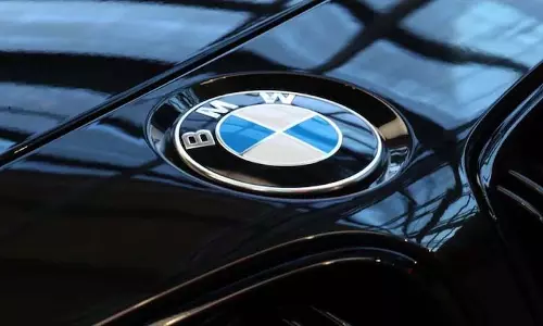 BMW द्वारा 2025 की आय के अनुमान में कटौती के बाद संवर्धन मदरसन के शेयरों में 2% की गिरावट BMW द्वारा 2025 की आय के अनुमान में कटौती के बाद संवर्धन मदरसन के शेयरों में 2% की गिरावट