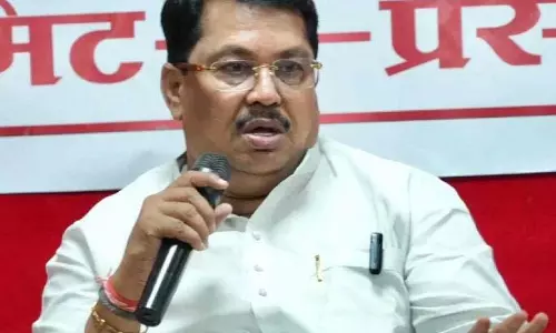 पंजाब ने प्रति हेक्टेयर 50,000 रुपये की सहायता दी, तो महाराष्ट्र में क्यों नहीं? पंजाब ने प्रति हेक्टेयर 50,000 रुपये की सहायता दी, तो महाराष्ट्र में क्यों नहीं?