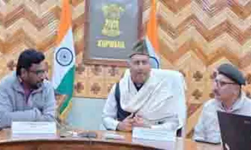 MP Khatana ने कुपवाड़ा में विभागों की प्रगति की समीक्षा की
