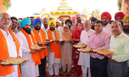 Amritsar: भगवान वाल्मीकि की जयंती धार्मिक उत्साह के साथ मनाई गई