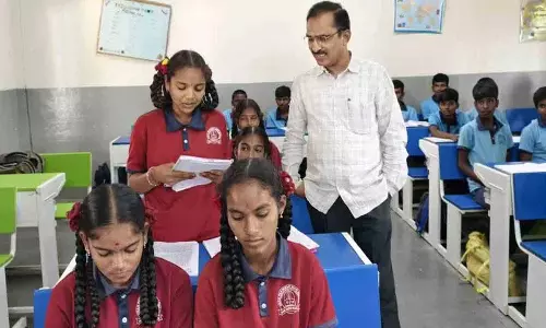 DEO श्रीनिवास रेड्डी ने 10वीं कक्षा की परीक्षा में 90% उत्तीर्णता दर का आह्वान किया DEO श्रीनिवास रेड्डी ने 10वीं कक्षा की परीक्षा में 90% उत्तीर्णता दर का आह्वान किया