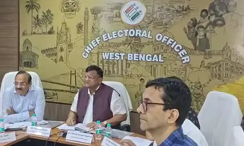 बंगाल में SIR की तैयारियां शुरू, कोलकाता में टीम की बैठक बंगाल में SIR की तैयारियां शुरू, कोलकाता में टीम की बैठक
